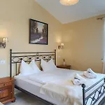 Kornelija Dom wakacyjny *